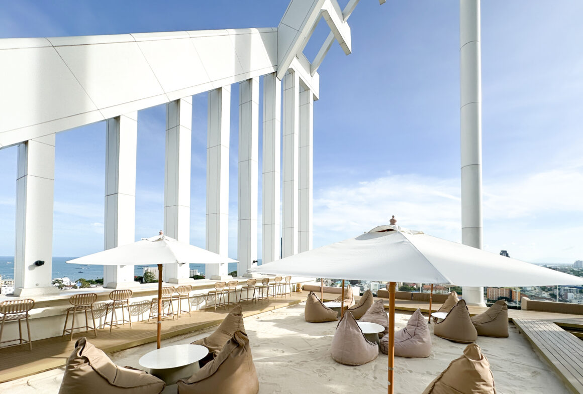 Arbour Hotel and Residence Pattaya เที่ยววิถีแม่