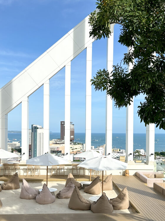 Arbour Hotel and Residence Pattaya เที่ยววิถีแม่