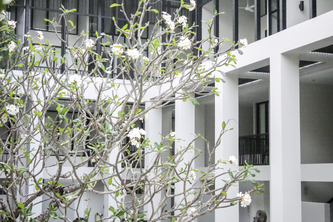 OUTRIGGER Surin Beach Resort