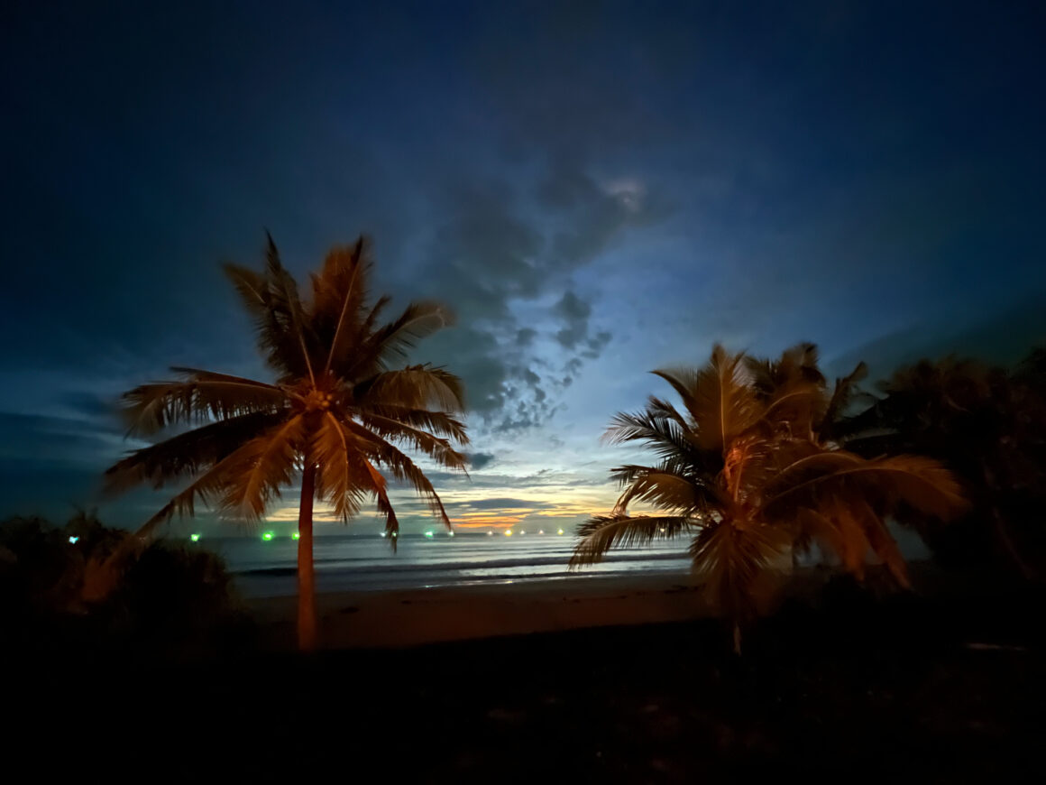 Thavorn Palm Beach Resort ภูเก็ต: