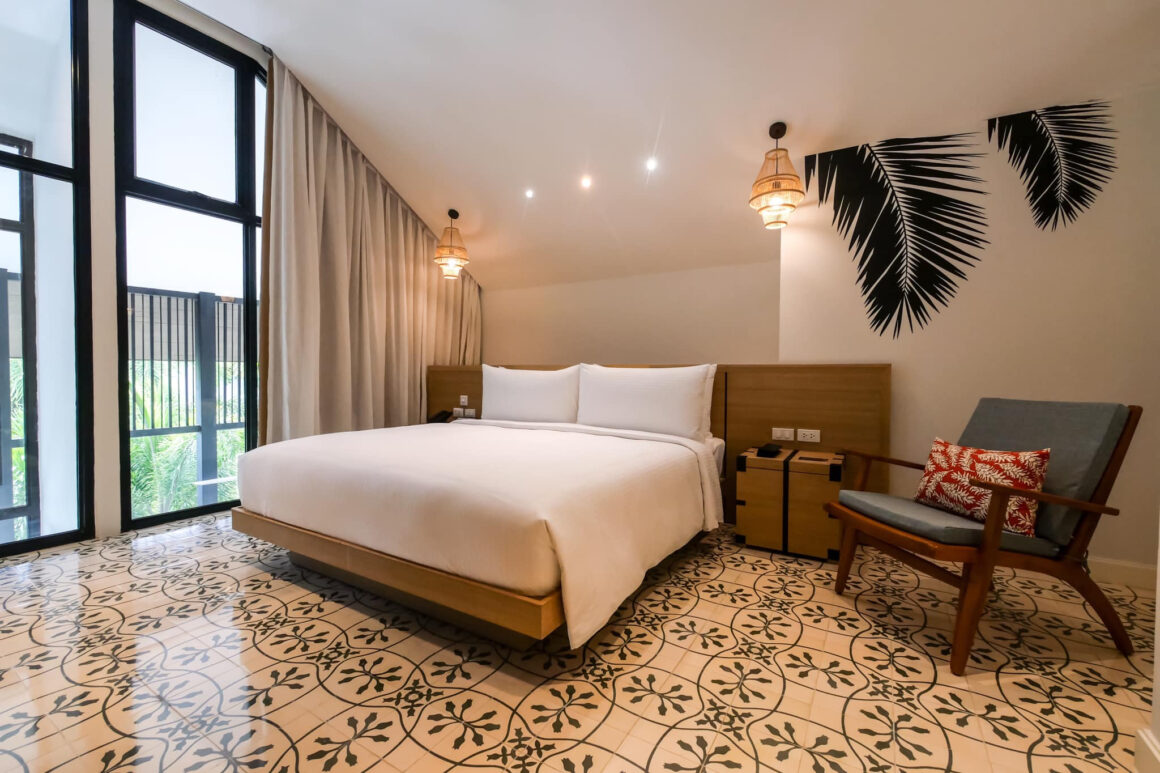 OUTRIGGER Surin Beach Resort